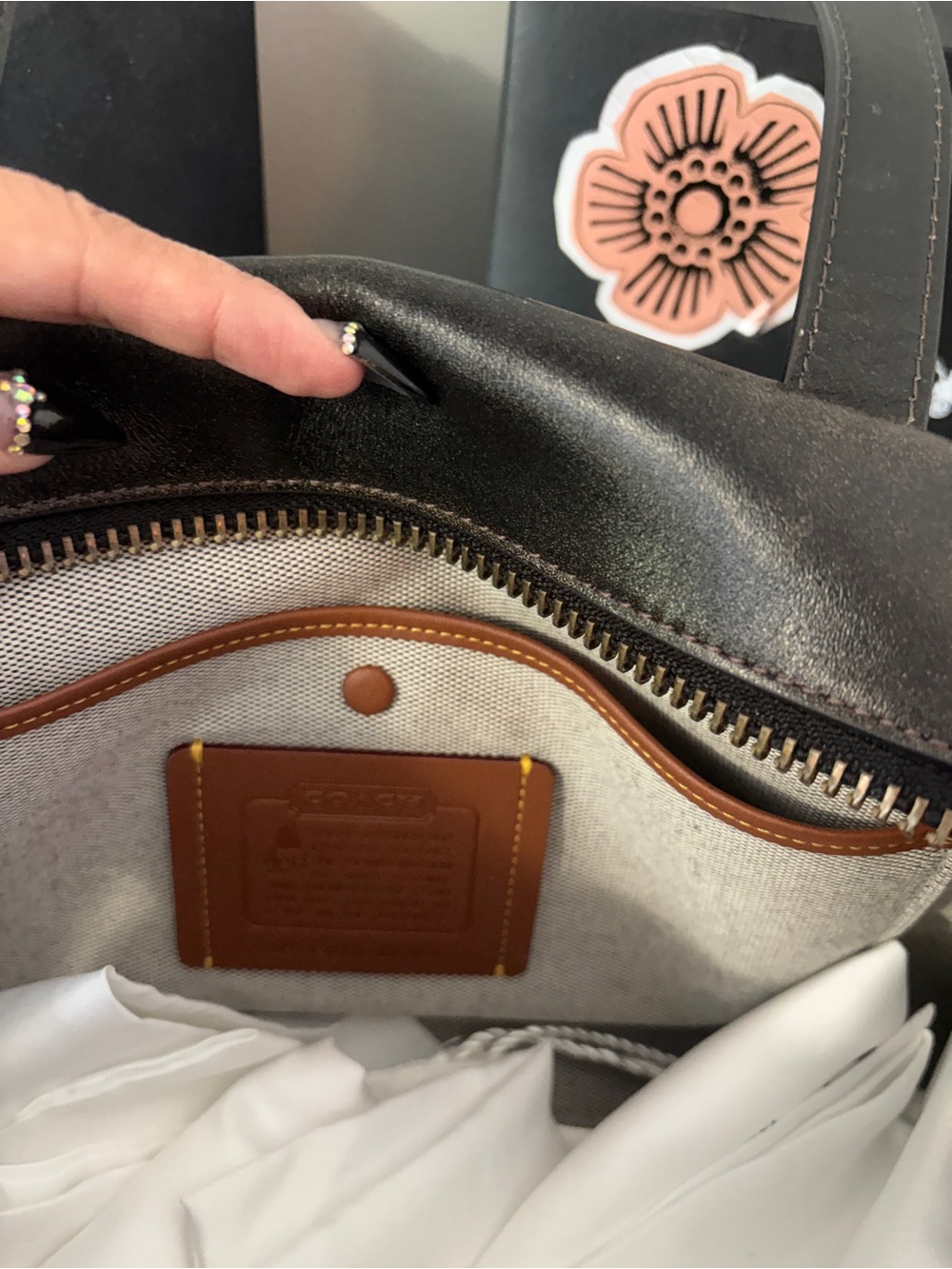 Coach Loved Leather Large Twin Turnlock Limited Re-Edition - Picture 5 of 10